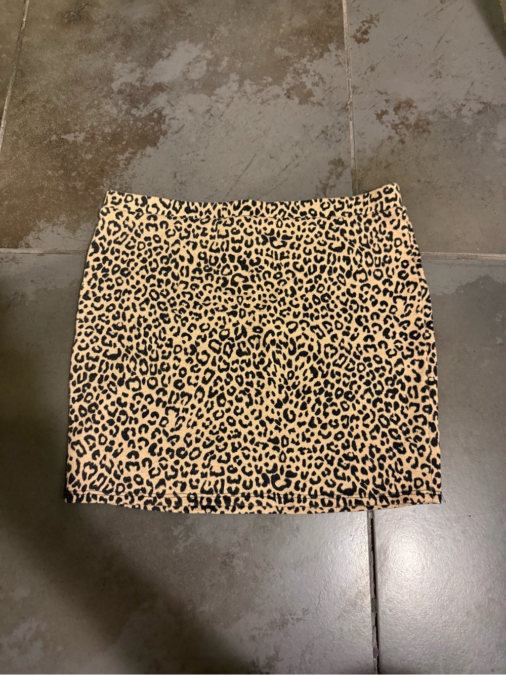 Forever 21 Leopard Print Mini Skirt in Tan and Black